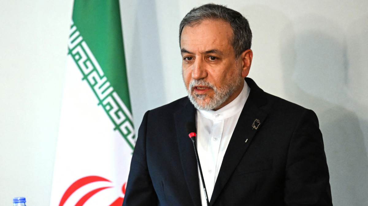 Saudi Arabian and Omani officials propose nuclear facilities for Iran on Gulf island: Report