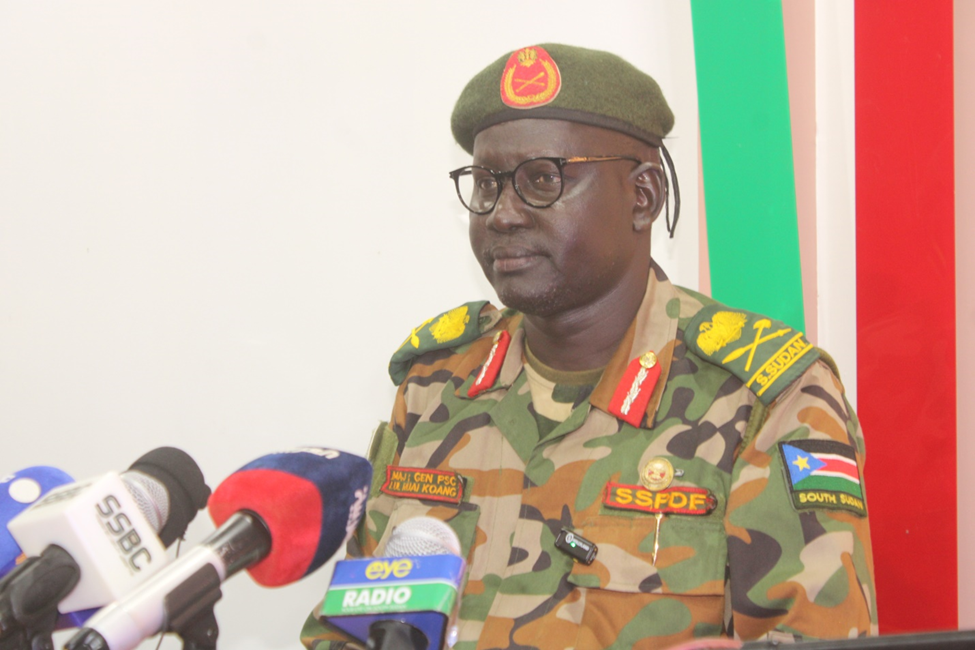 Surrender illegal guns or face force army to civilians020 Surrender illegal guns or face force army to civilians