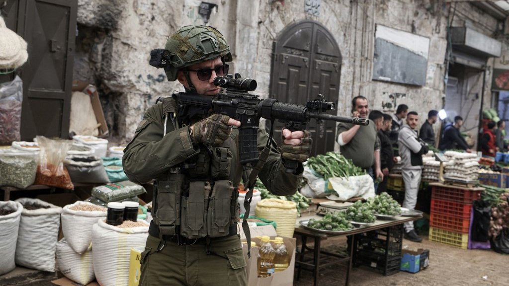 Polanski and Corbyn join calls for Britons who served in Israeli army to be tracked