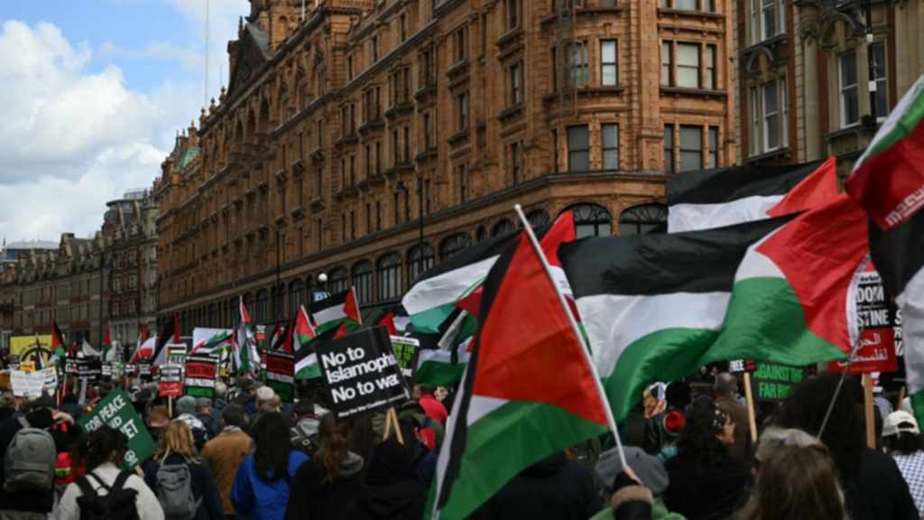 UK terror watchdog urges moratorium on proPalestine marches020 UK terror watchdog urges moratorium on proPalestine marches