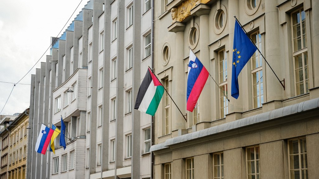Slovenias new prime minister takes down Palestinian flag in proIsrael turn020 Slovenias new prime minister takes down Palestinian flag in proIsrael turn