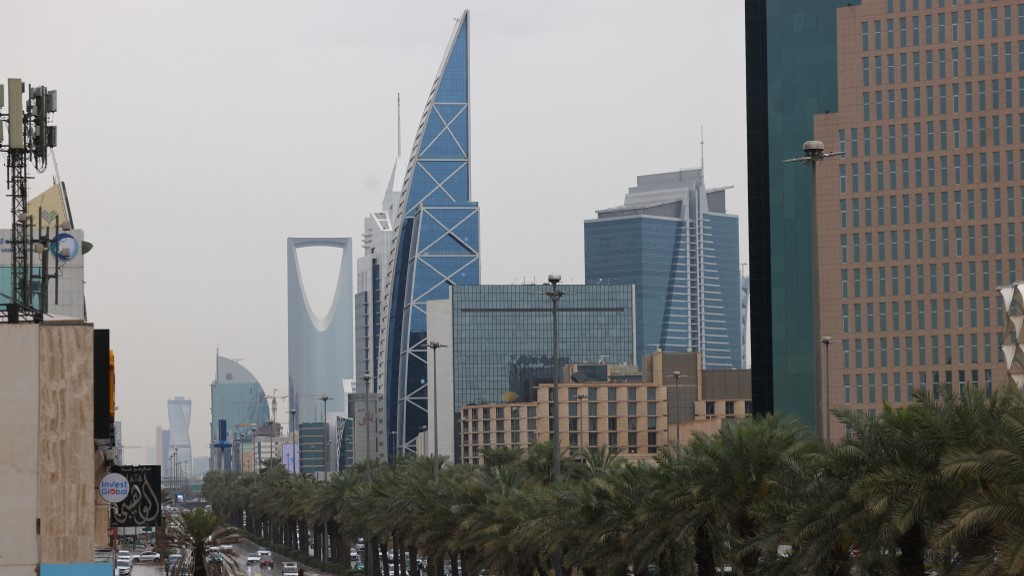 Businesses report blocked payments from Saudi Arabia to the UAE raising fears of worsening ties020 Businesses report blocked payments from Saudi Arabia to the UAE raising fears of worsening ties