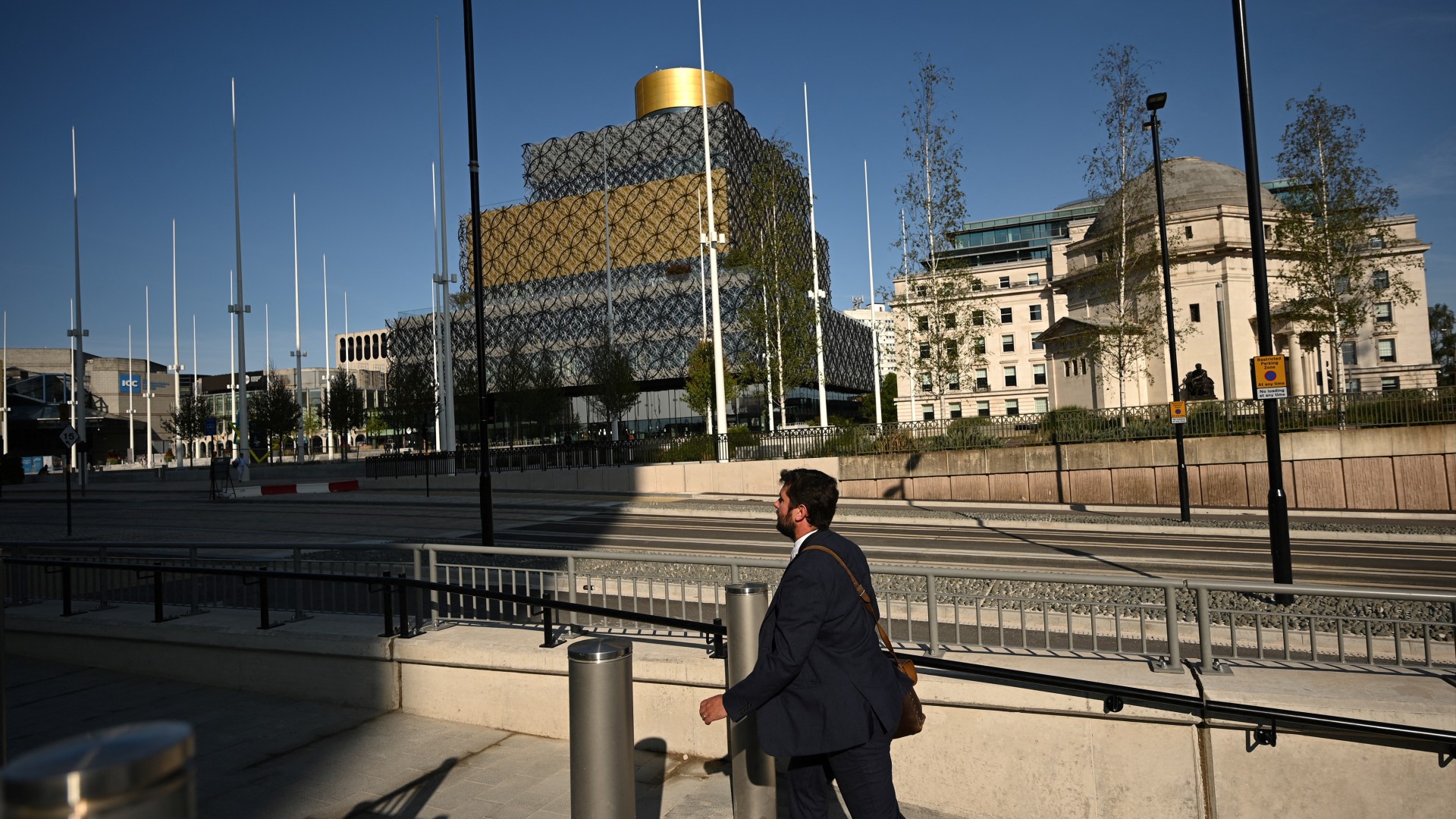 UK school with hundreds of Muslim students evacuated after bomb threat