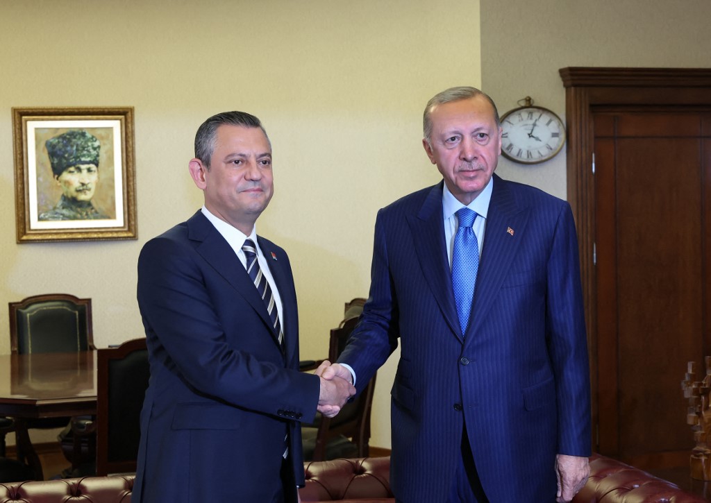 Why Turkeys new opposition party is both good and bad news for Erdogan