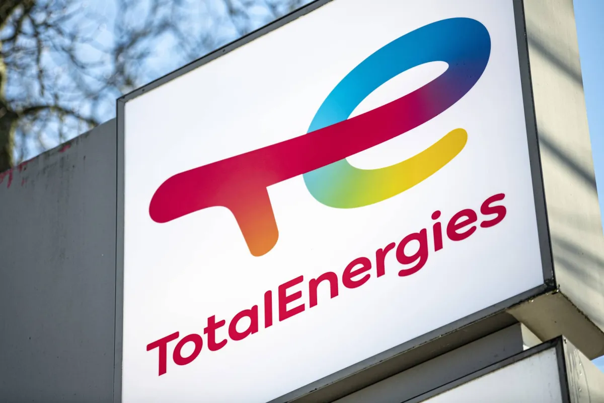 TotalEnergies Discussing Exit from Russian LNG Project