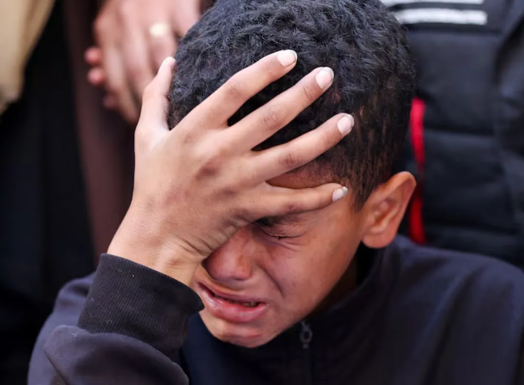 Israeli Fire Kills Six in Gaza despite New Effort to Salvage Truce020 Israeli Fire Kills Six in Gaza despite New Effort to Salvage Truce