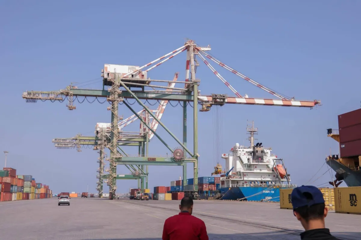 Houthi Escalation Threatens Yemens Imports Deepens Humanitarian Crisis020 Houthi Escalation Threatens Yemens Imports Deepens Humanitarian Crisis