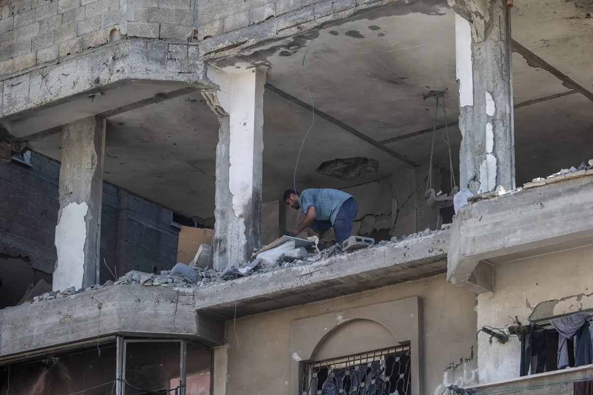 Gaza Health Officials Say Children Among 11 Killed in Israeli Strikes020 Gaza Health Officials Say Children Among 11 Killed in Israeli Strikes