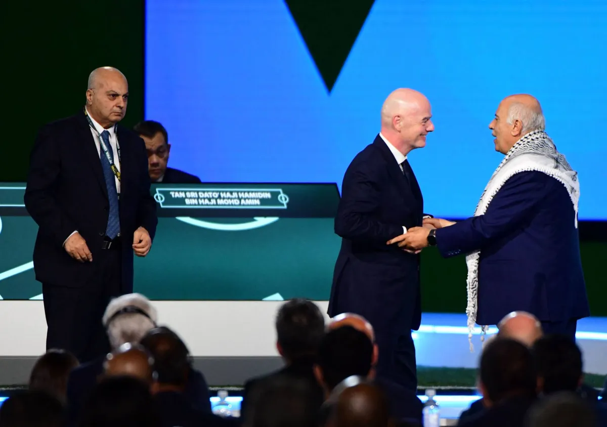 Palestinian Israeli Soccer Officials Refuse to Shake Hands During Tense FIFA Congress Moment