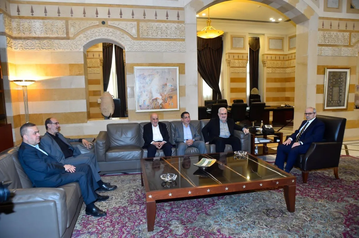 Lebanon: Hezbollah Mends Ties with Prime Minister020 Lebanon: Hezbollah Mends Ties with Prime Minister