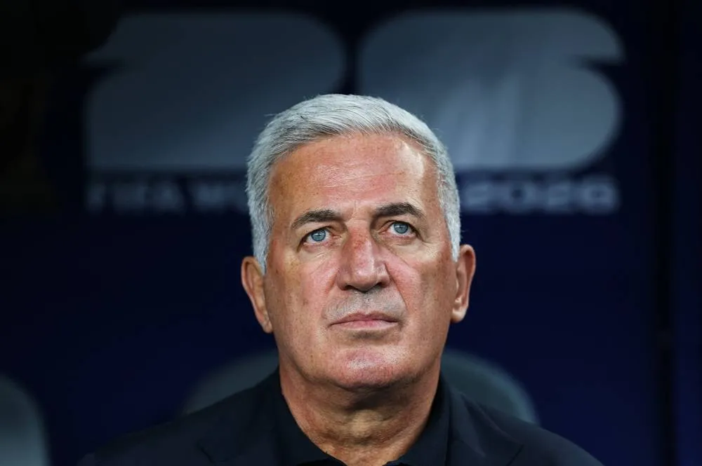 Algeria Coach Says Errors Helped Messi Score HatTrick to Tie World Cup Record