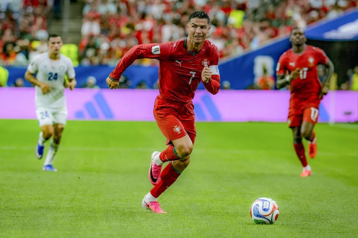 Cristiano Ronaldo Records Brace as Portugal Rout Uzbekistan