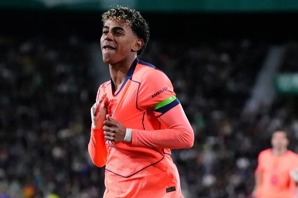 Barca Wasteful but Beat Elche to Extend Liga Lead