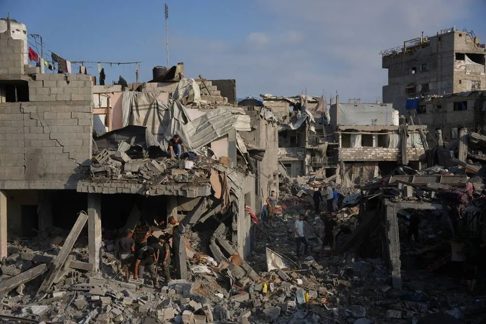 Israeli Strike on Funeral Kills 7 and Wounds 22 in Gaza Local Hospital Says020 Israeli Strike on Funeral Kills 7 and Wounds 22 in Gaza Local Hospital Says