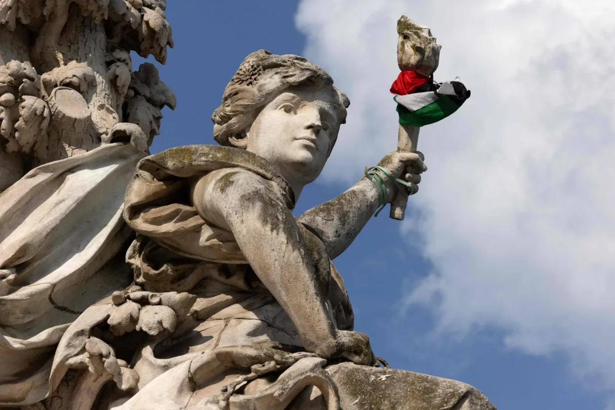 Sources to Asharq AlAwsat: Hamas Held Secret Meeting with French Lawmakers Diplomats