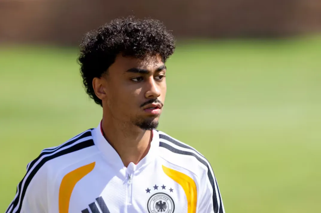 Bayern Munich Sign Defender Nathaniel Brown from Frankfurt 020 Bayern Munich Sign Defender Nathaniel Brown from Frankfurt