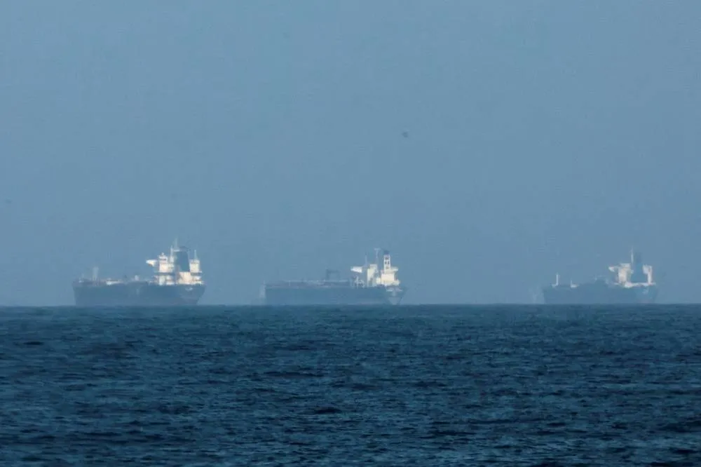 Supertanker with Iraqi Oil Heads for Vietnam After Holdup in US Blockade020 Supertanker with Iraqi Oil Heads for Vietnam After Holdup in US Blockade
