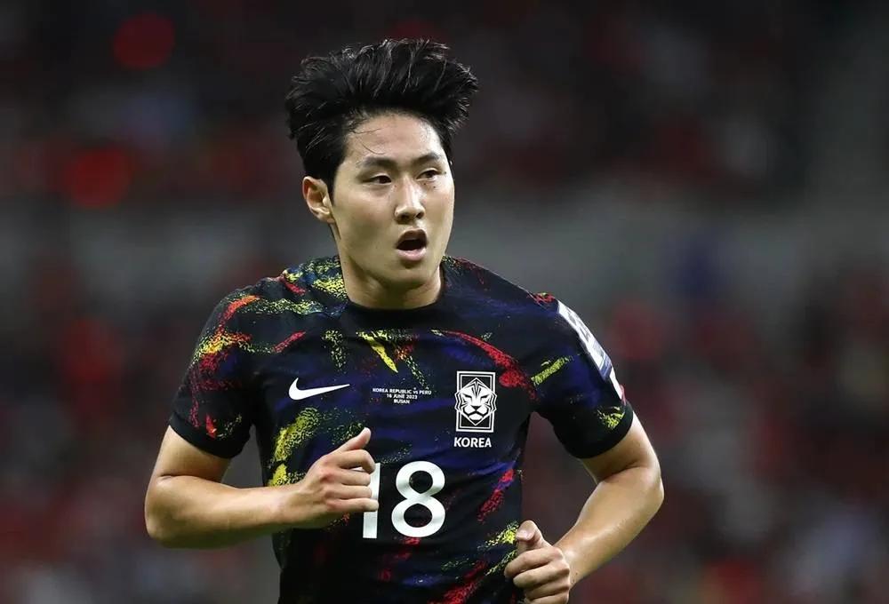 Atletico Madrid Sign South Korea Midfielder Lee from PSG
