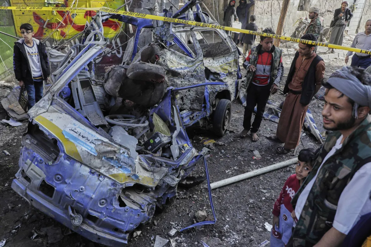 US Airstrikes Killed 12 People in Yemens Capital020 US Airstrikes Killed 12 People in Yemens Capital