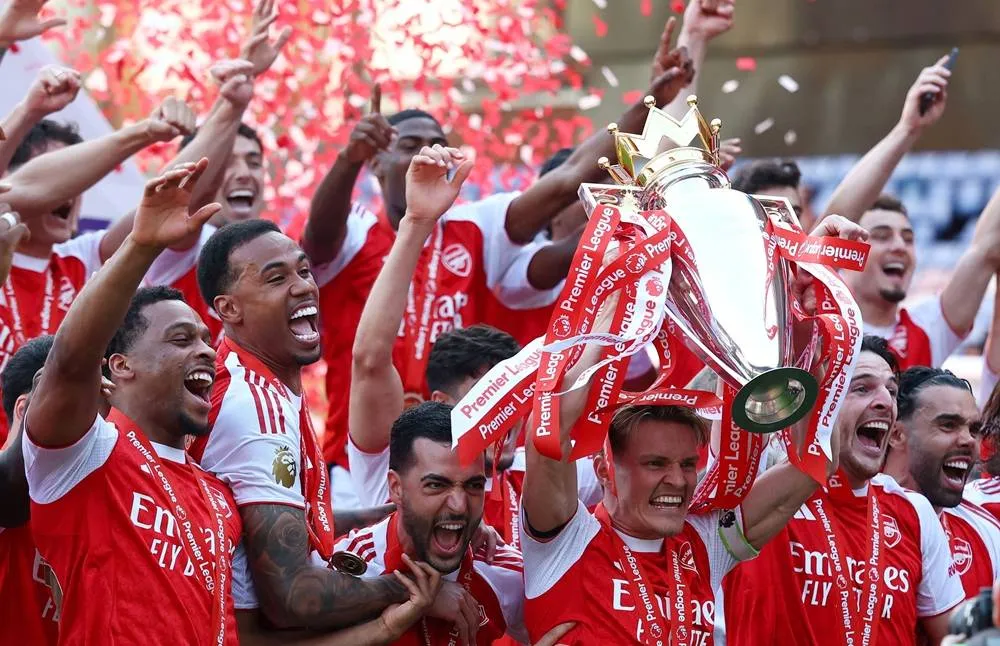 Arsenal One Win from History as PSG Stand in Their Way020 Arsenal One Win from History as PSG Stand in Their Way